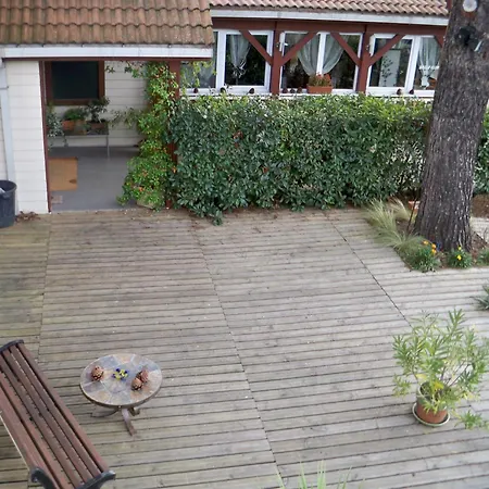 Hotel Ad Cyber-hotel 2*