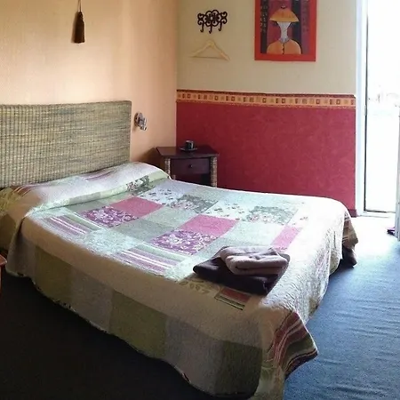 Hotel Ad Cyber-hotel