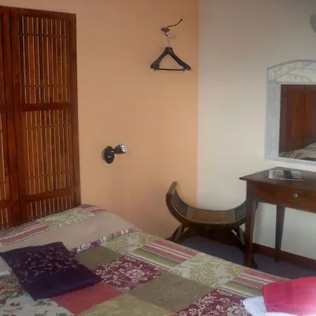 Hotel Ad Cyber-hotel 2*