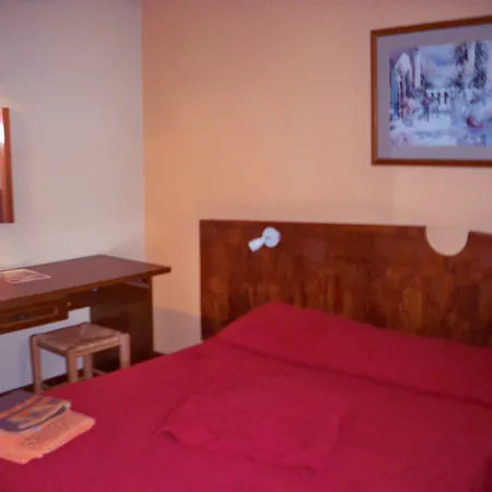 Hotel Ad Cyber-hotel 2*